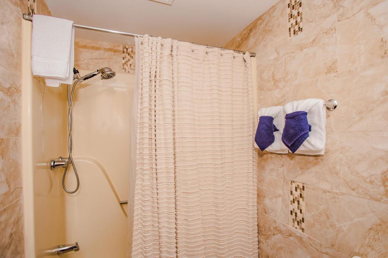 Smoky Bear Lodge With Guest House, Hot Tub, 1089 Free Tickets Each Paid Day, Dollywood And More Сев'єрвілл Екстер'єр фото